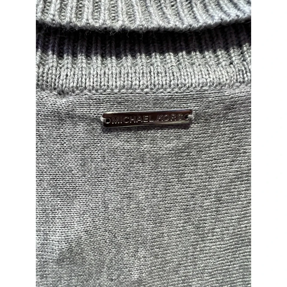 Michael Khors Women's Size S Casual Solid Gray Shawl W/ Logo, Pockets, & Stretch
